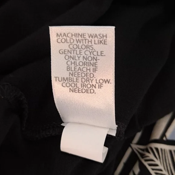 J.Jill wearable collection sleeveless tank dress in S Tall in black. - Picture 6 of 6